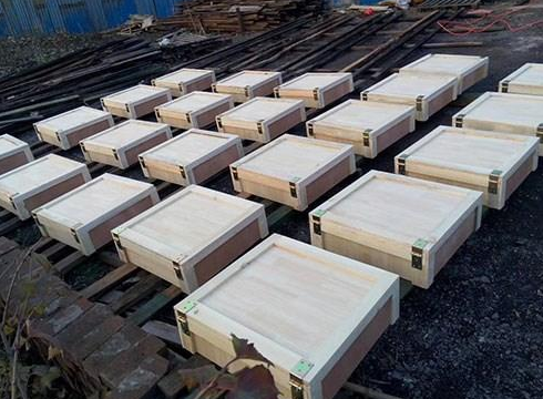 保定實(shí)木包裝箱在運(yùn)輸中途應(yīng)注意什么？